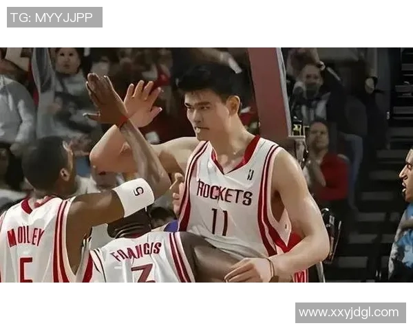 姚明与加斯特恩的传奇篮球之路：从梦想起航到NBA巅峰的辉煌历程