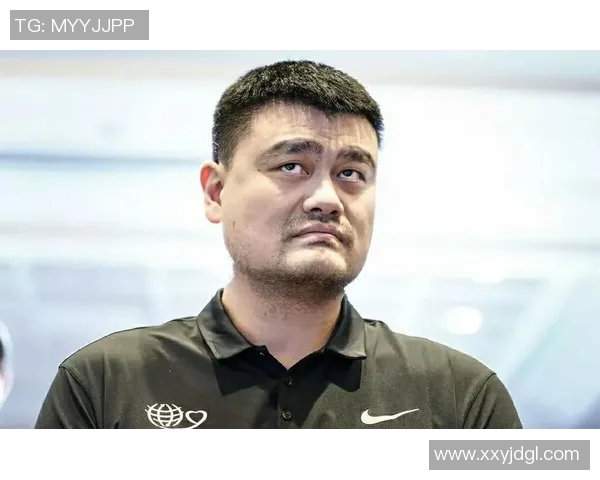 姚明惊呆瞬间被捕捉到的搞笑图片引发网友热议和分享